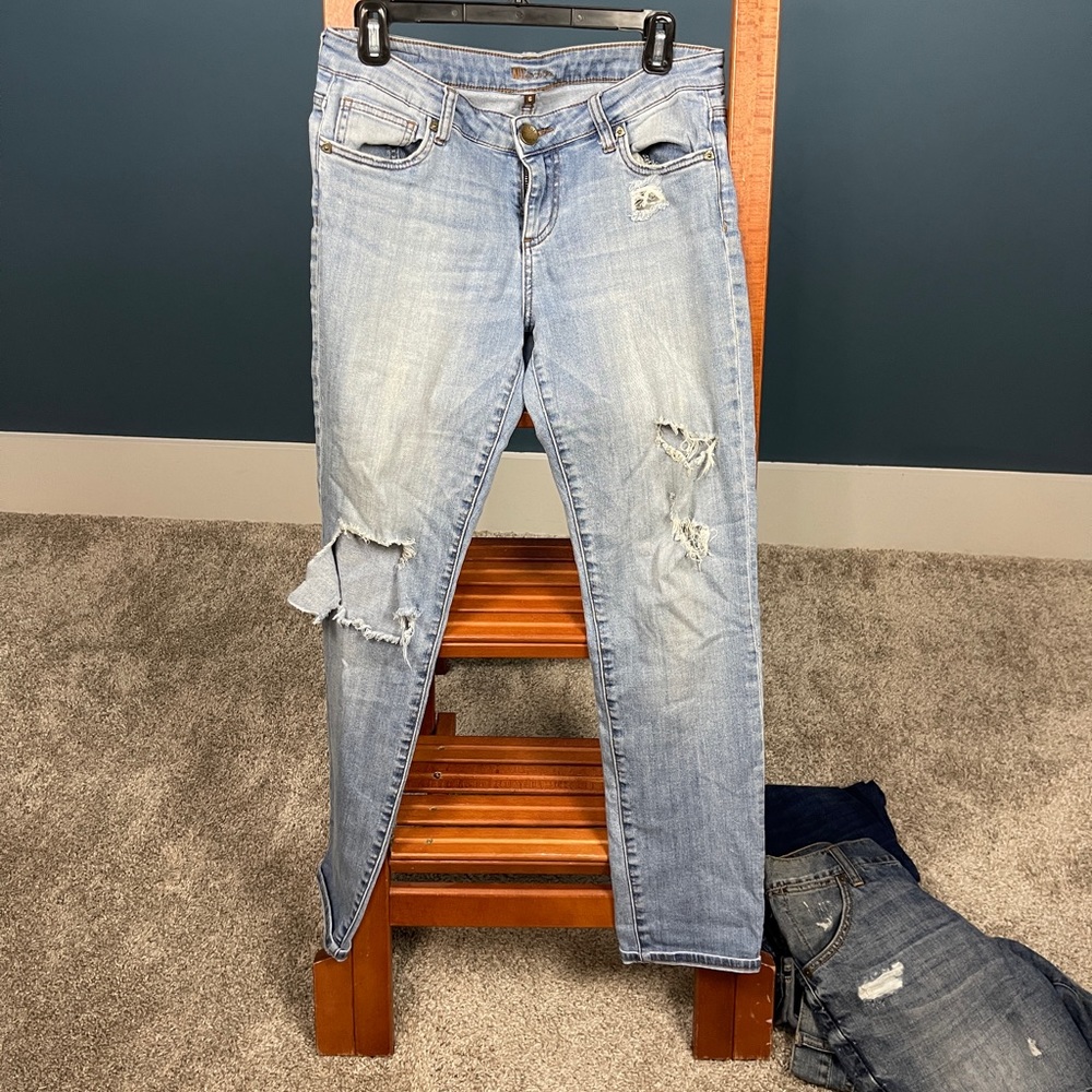 Distressed KUT jeans size 6 faded